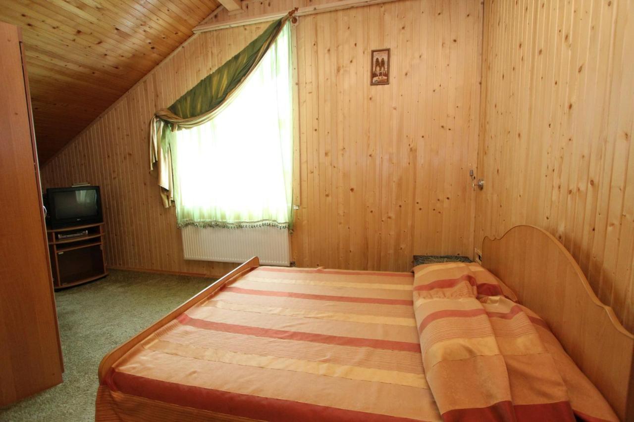 Complex "Shum Lisu" Apartment Tatariv Luaran gambar