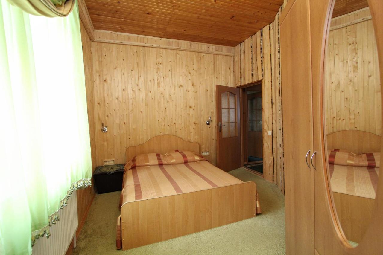 Complex "Shum Lisu" Apartment Tatariv Luaran gambar